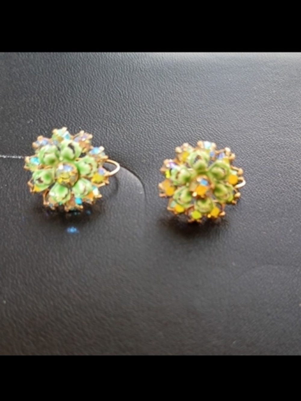 Green Cluster Crystal Floral Earrings